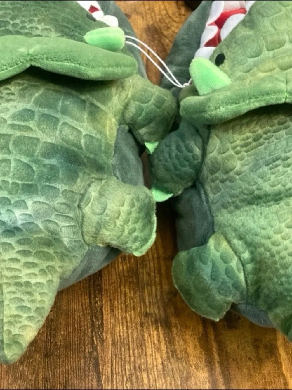 Kids' Dino Character Slippers - Cat & Jack™ Green Slip-on Size Large (4/5) new